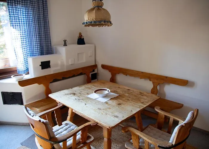 شقة Stylish With Balcony *